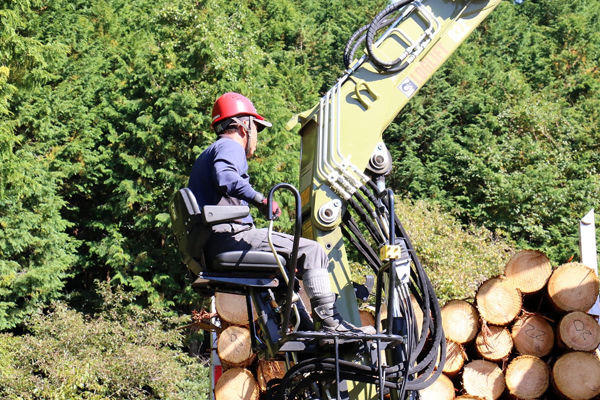 株式会社森林業の木材の運搬のイメージ画像１６