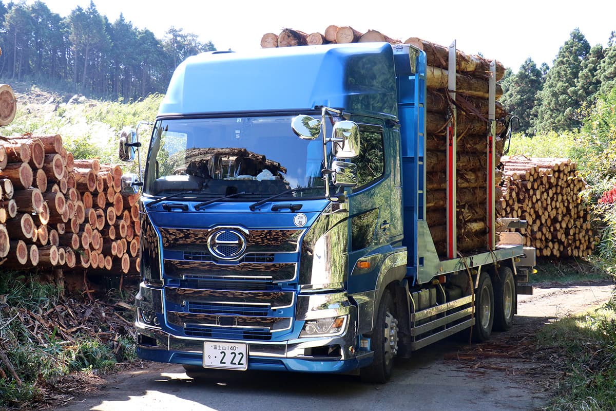 株式会社森林業の木材の運搬のイメージ画像２０
